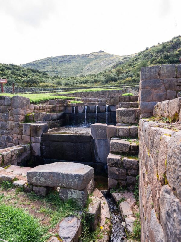 water fountain made by Incas in Tipon